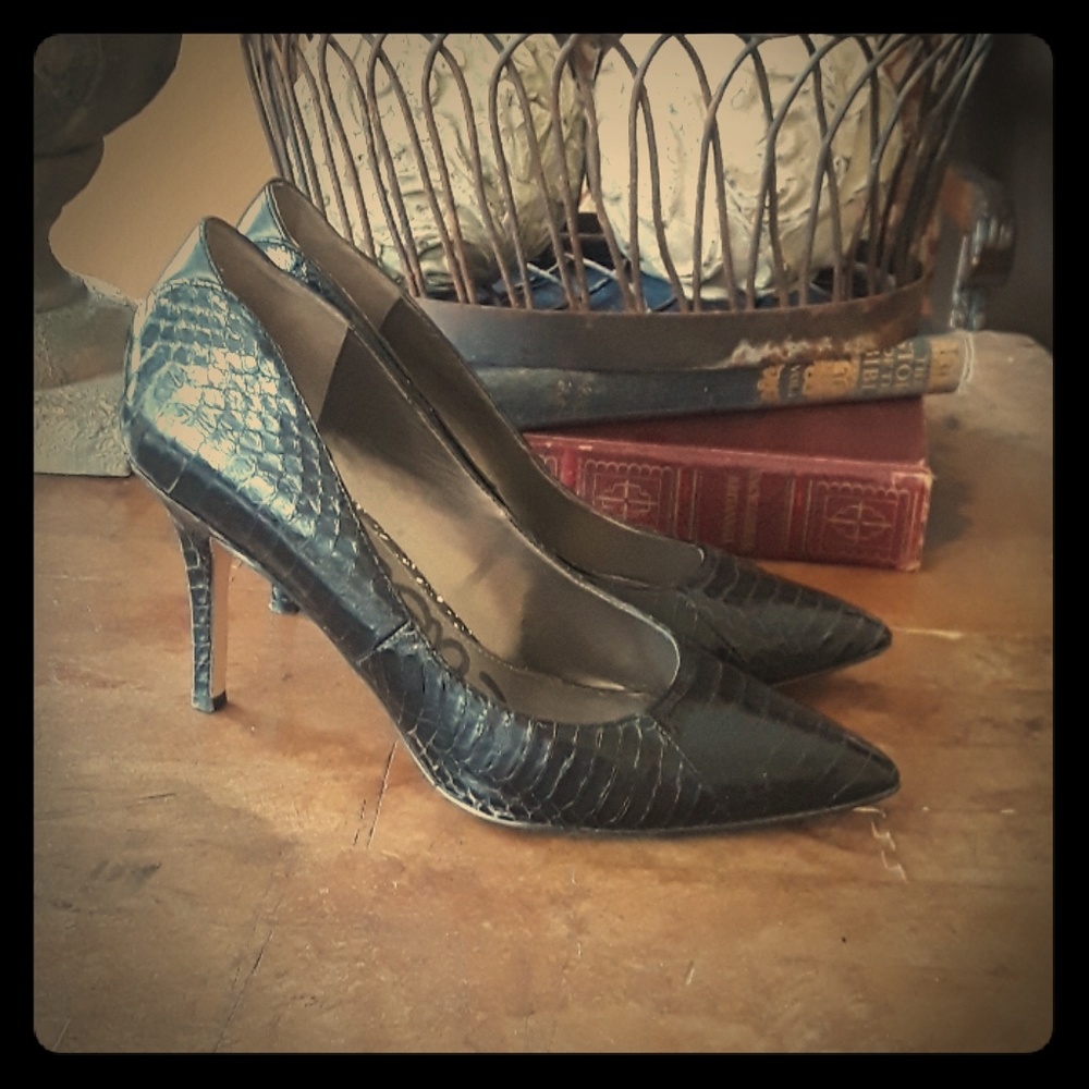 Sam Edelman Black Snakeskin Heels